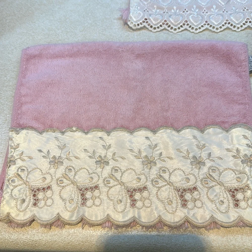 3 Vintage Pink Lustre Fieldcrest hand towels